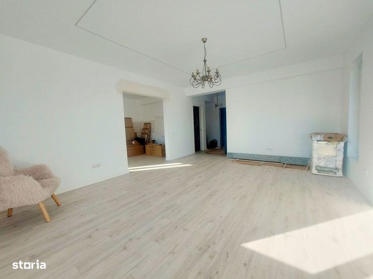 Casă cu 5 camere cu Teren 350 Mp în Central