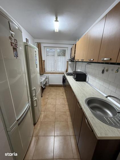 Apartament cu 2 camere decomandat în Titan