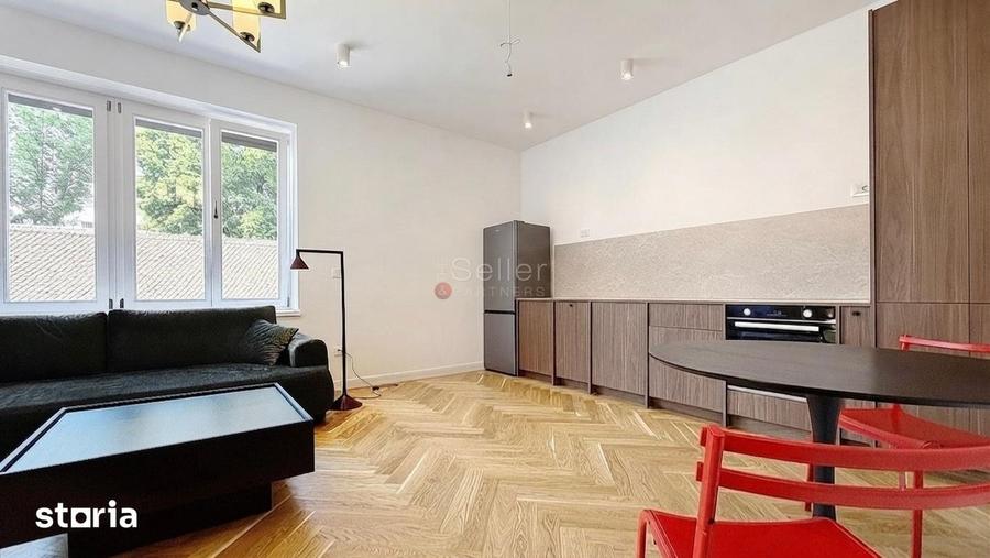 Apartament cu 3 camere în Schei