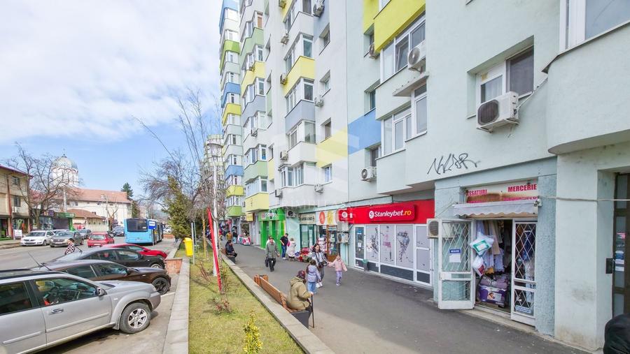 Spațiu comercial, de 61 mp, în Mărgeanului