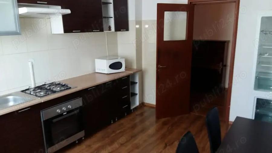 Apartament cu 4 camere în Central