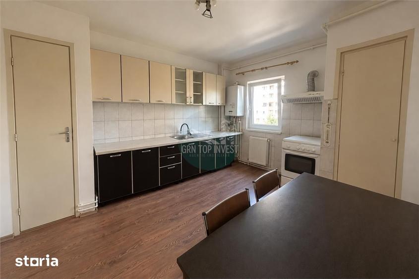 Apartament cu 3 camere decomandat în Mihai Viteazul