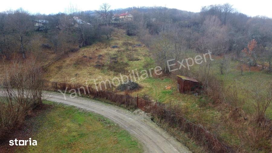 Teren de 3357 mp, în Valea Iașului