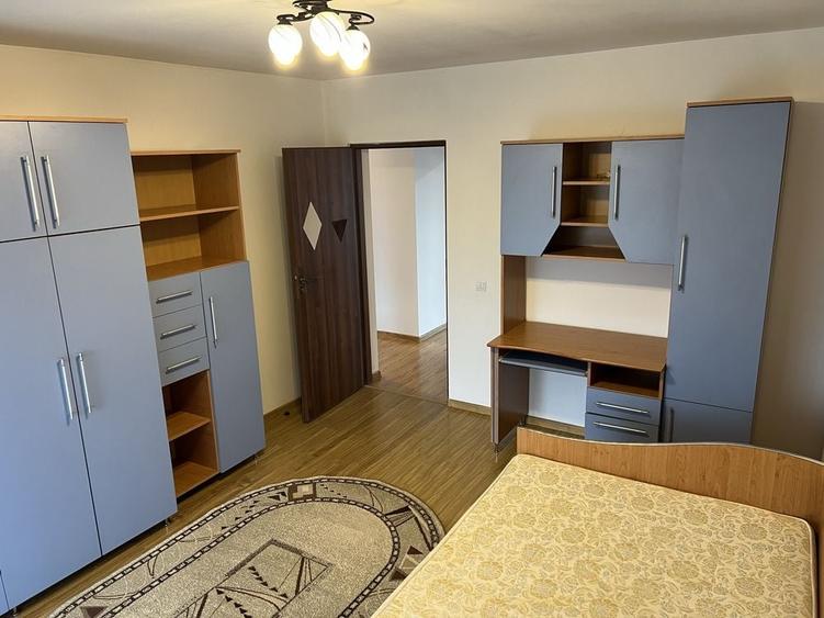 Apartament cu 3 camere decomandat în Șelimbăr