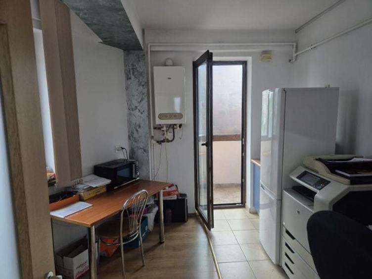 Apartament cu 2 camere decomandat în Cetate