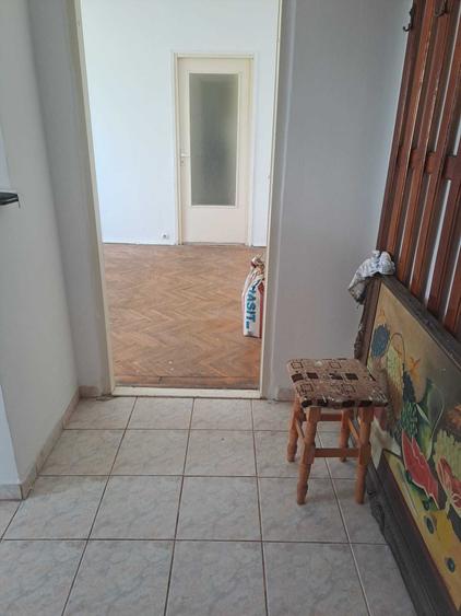 Apartament cu 2 camere semidecomandat în Exterior Vest