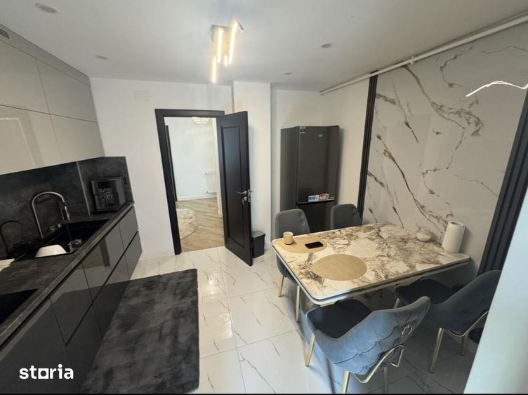 Apartament cu 4 camere în Soarelui