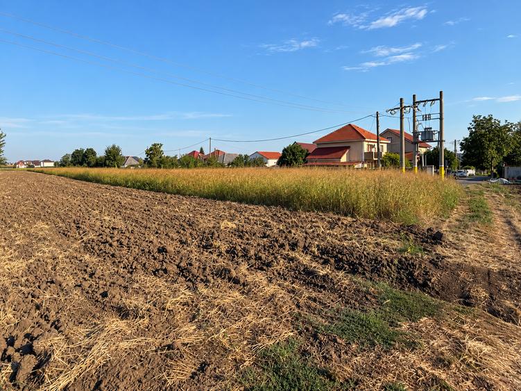 Teren intravilan de 700 mp, în Valu lui Traian