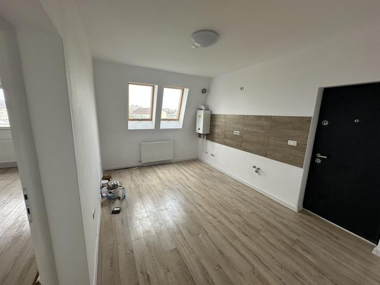 Apartament cu 2 camere semidecomandat în Bucovina