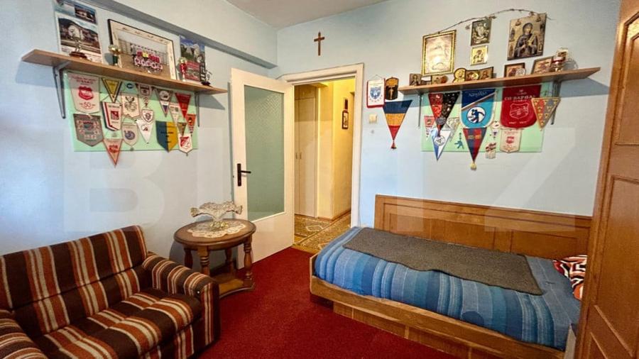 Apartament cu 4 camere decomandat în Dacia