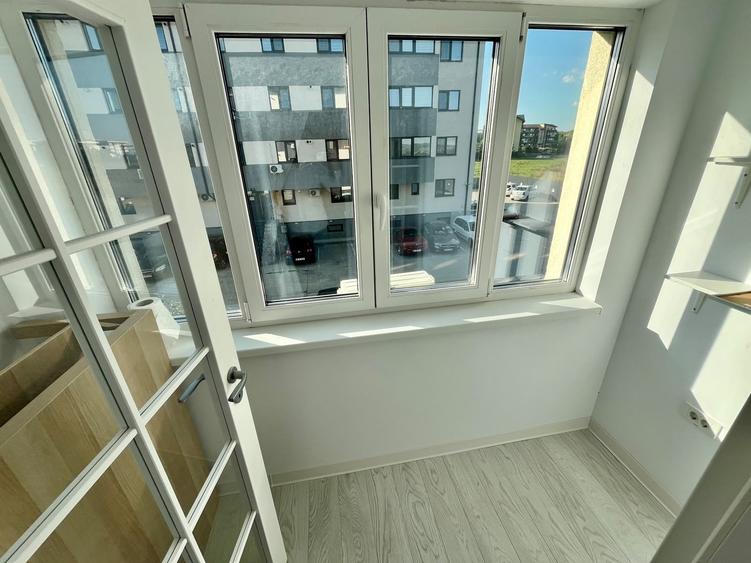 Apartament cu 2 camere semidecomandat în Valea Adâncă