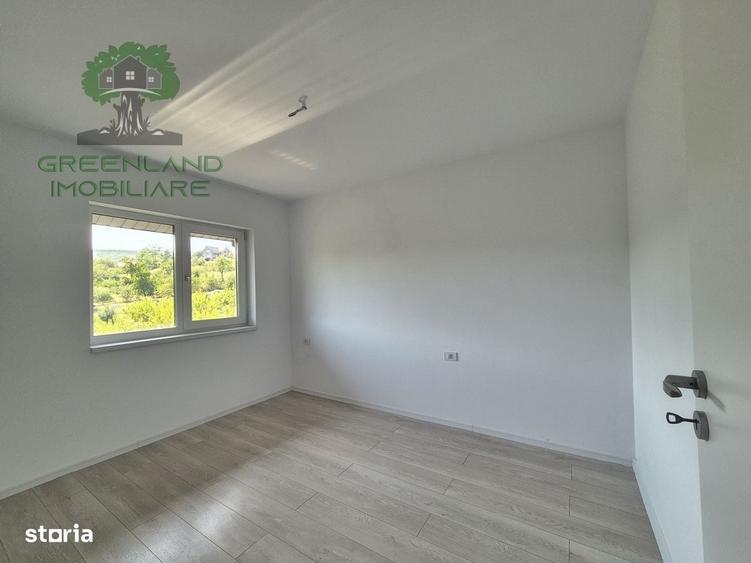 Casă cu 4 camere în Tomești