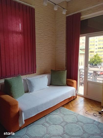 Apartament cu 3 camere decomandat în Obor