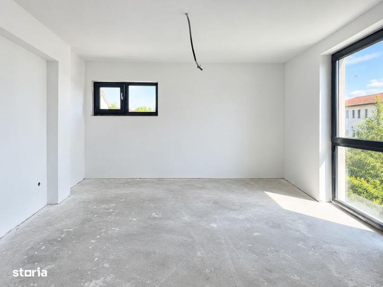 Casă cu 4 camere în Juc-Herghelie