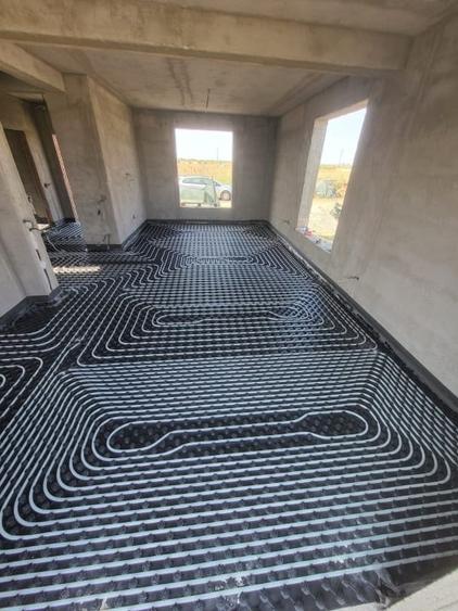 Casă individuală cu 4 camere cu Canalizare în Vidra