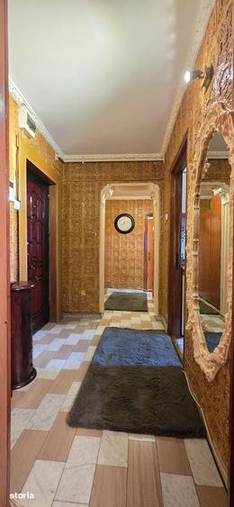 Apartament cu 3 camere decomandat în Gara