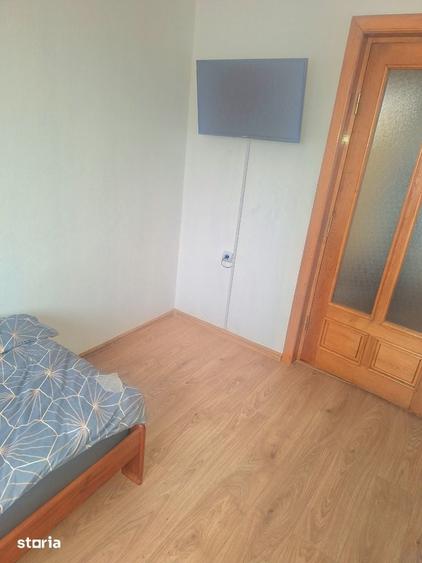 Casă cu 4 camere cu Teren 100 Mp în Centura