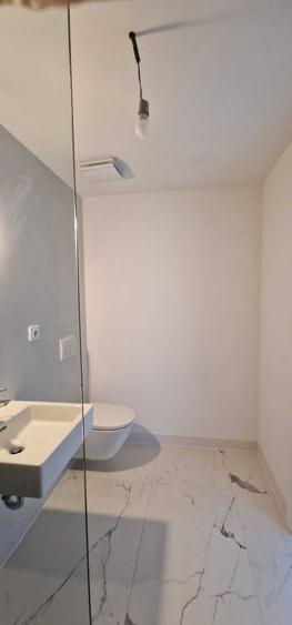 Apartament cu 2 camere decomandat în Jiului