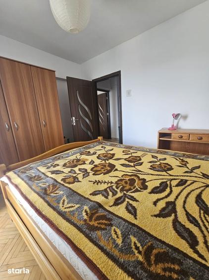 Apartament cu 2 camere decomandat în Piața Unirii
