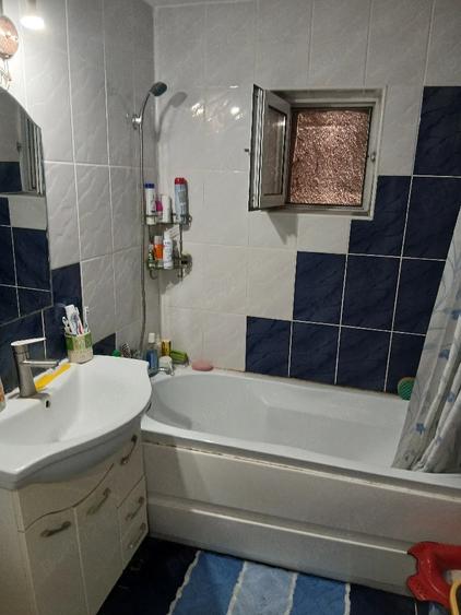 Apartament cu 3 camere decomandat în Dorobanți 1