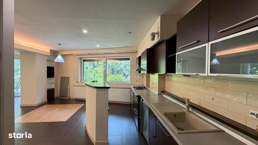 Apartament cu 4 camere decomandat, mobilat în Herăstrău
