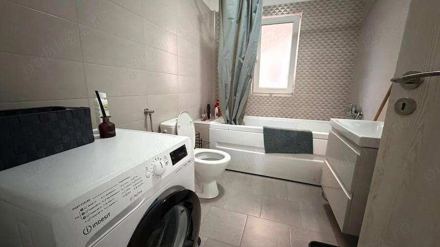 Apartament cu 3 camere decomandat în Giarmata