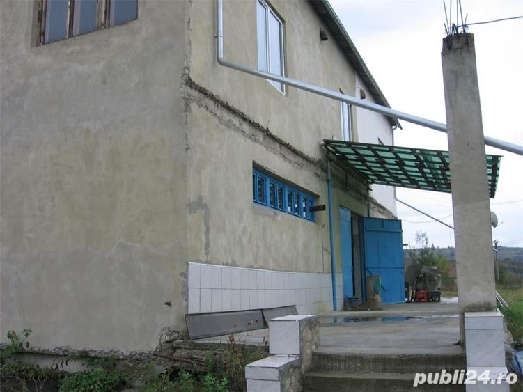 Spațiu comercial, de 150 mp, în Halânga