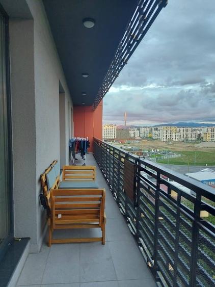 Apartament cu 3 camere decomandat, mobilat în Tractorul