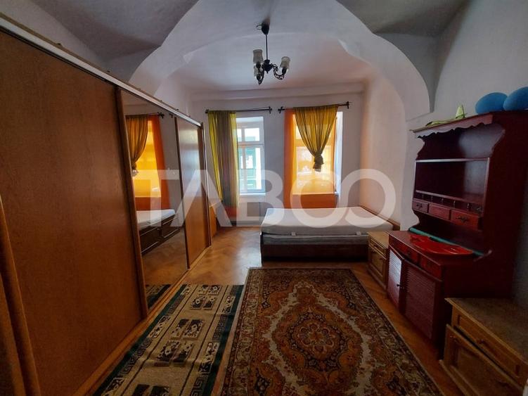 Apartament cu 2 camere nedecomandat, mobilat în Ultracentral