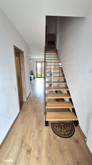 Casă cu 4 camere cu Teren 70 Mp în Bartolomeu