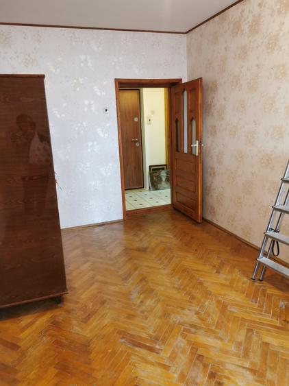 Apartament cu 3 camere decomandat în Radu Negru