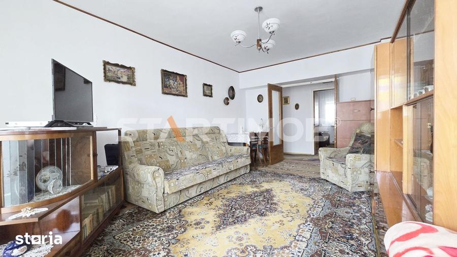 Apartament cu 4 camere decomandat în Griviței