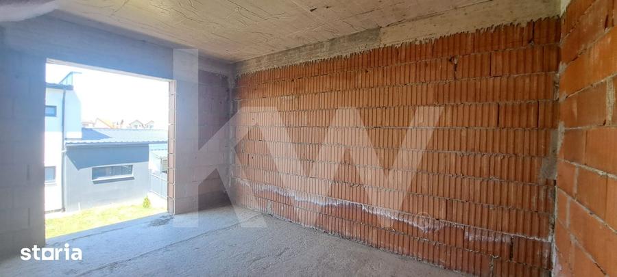 Casă cu 4 camere cu Teren 230 Mp în Central