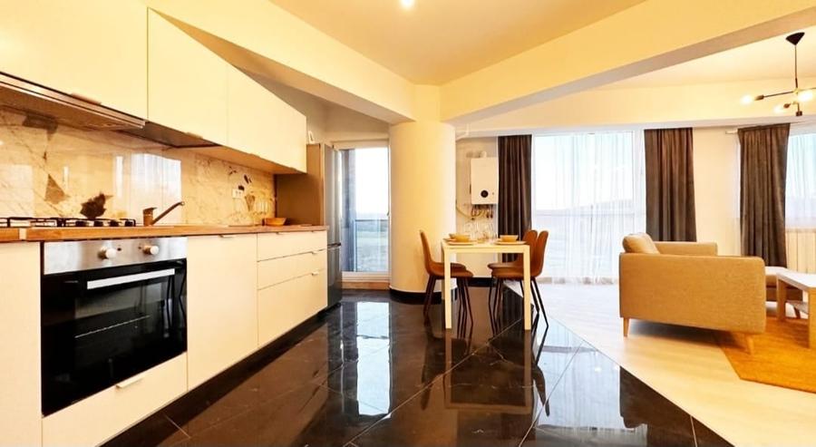 Apartament cu 3 camere decomandat în Tătărași