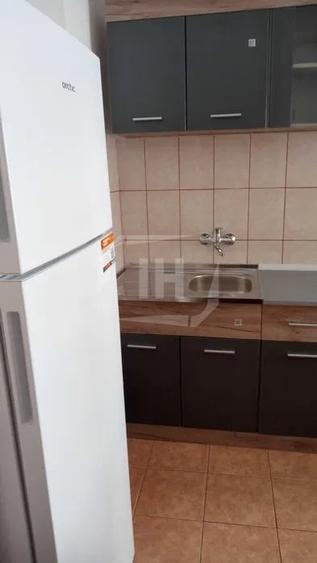 Apartament cu 3 camere decomandat, mobilat în Mărăști