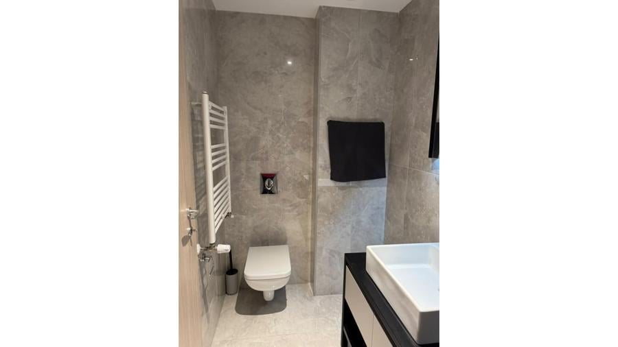Apartament cu 3 camere decomandat, mobilat în Alba Iulia