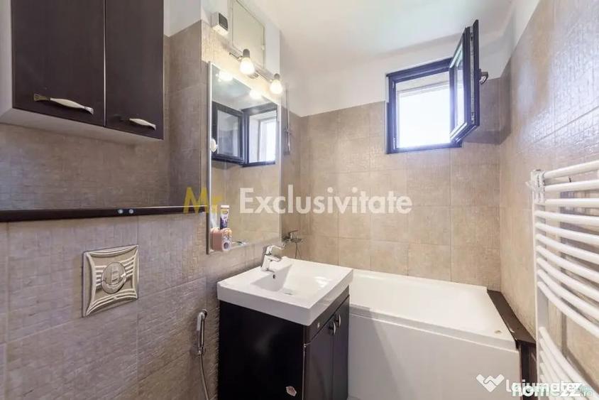 Apartament cu 3 camere semidecomandat în Central