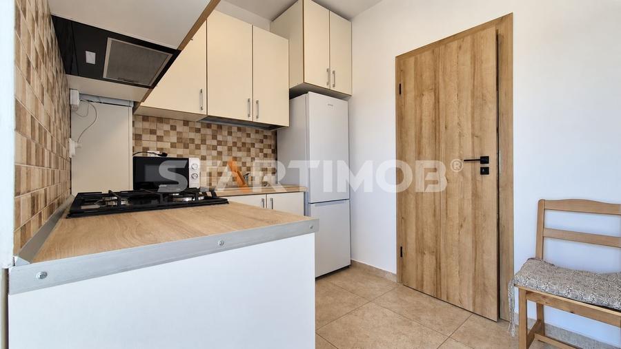 Apartament cu 2 camere decomandat, mobilat în Tractorul