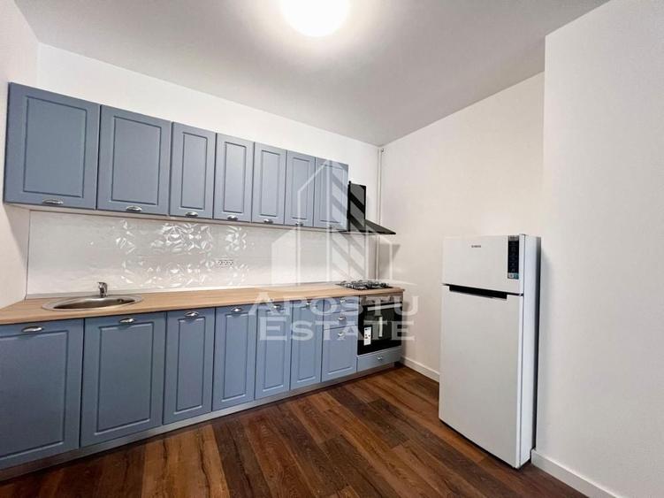 Apartament cu 2 camere decomandat în Torontalului