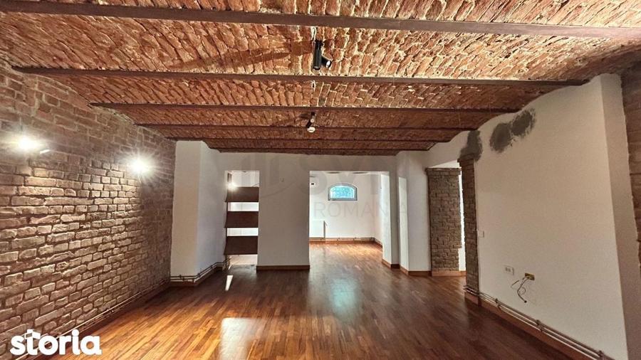 Casă cu Teren 924 Mp în Eminescu