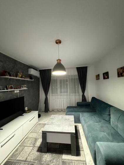 Apartament cu 3 camere decomandat, mobilat în Frumoasa
