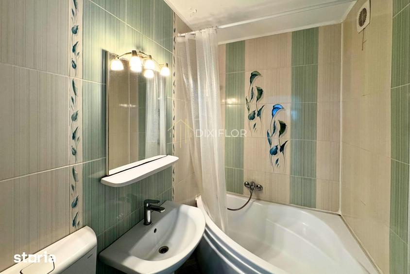 Apartament cu 3 camere decomandat în Libertății