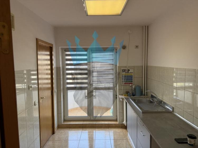Apartament cu 2 camere decomandat în P-ța Unirii
