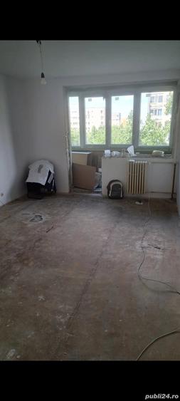 Apartament cu 2 camere decomandat în Drumul Taberei