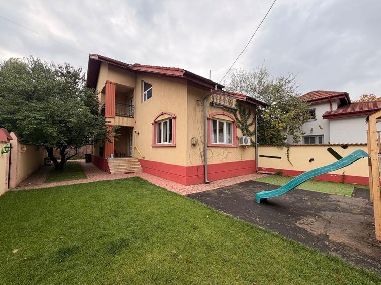 Casă individuală cu 5 camere cu Canalizare în Dămăroaia