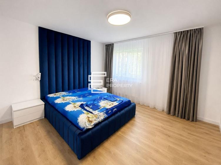 Casă individuală cu 7 camere cu Canalizare în Vest