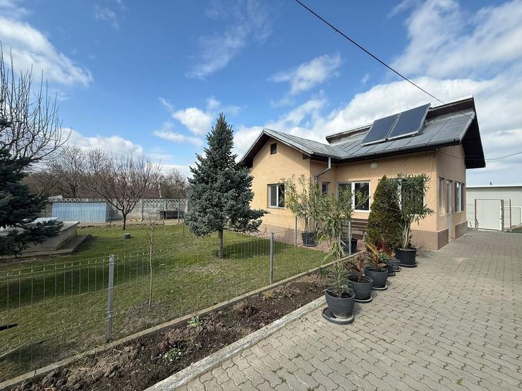Casă individuală cu 4 camere cu Canalizare în Căciulați