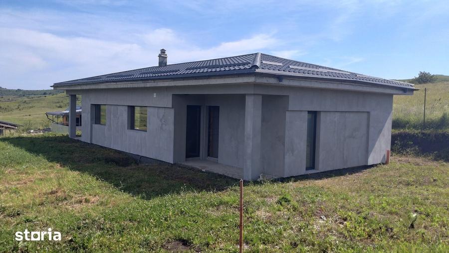 Casă cu 3 camere cu Teren 700 Mp în Baciu