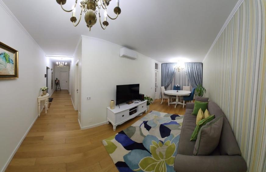 Apartament cu 3 camere decomandat, mobilat în Chiajna