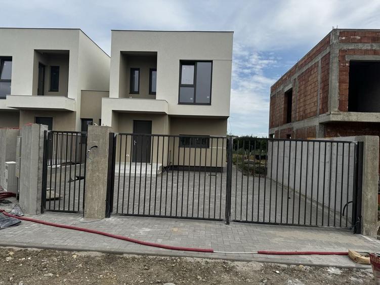 Casa tip duplex 1/2 fara pereti comuni Lugoj 2026 - 7